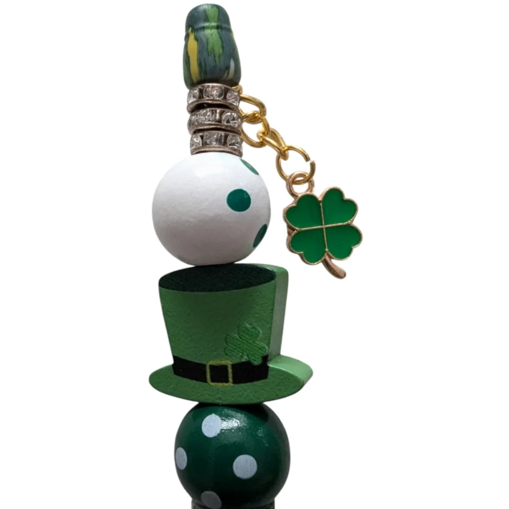 Hand crafted Beaded Pen green Tassel shamrock Charm H -016